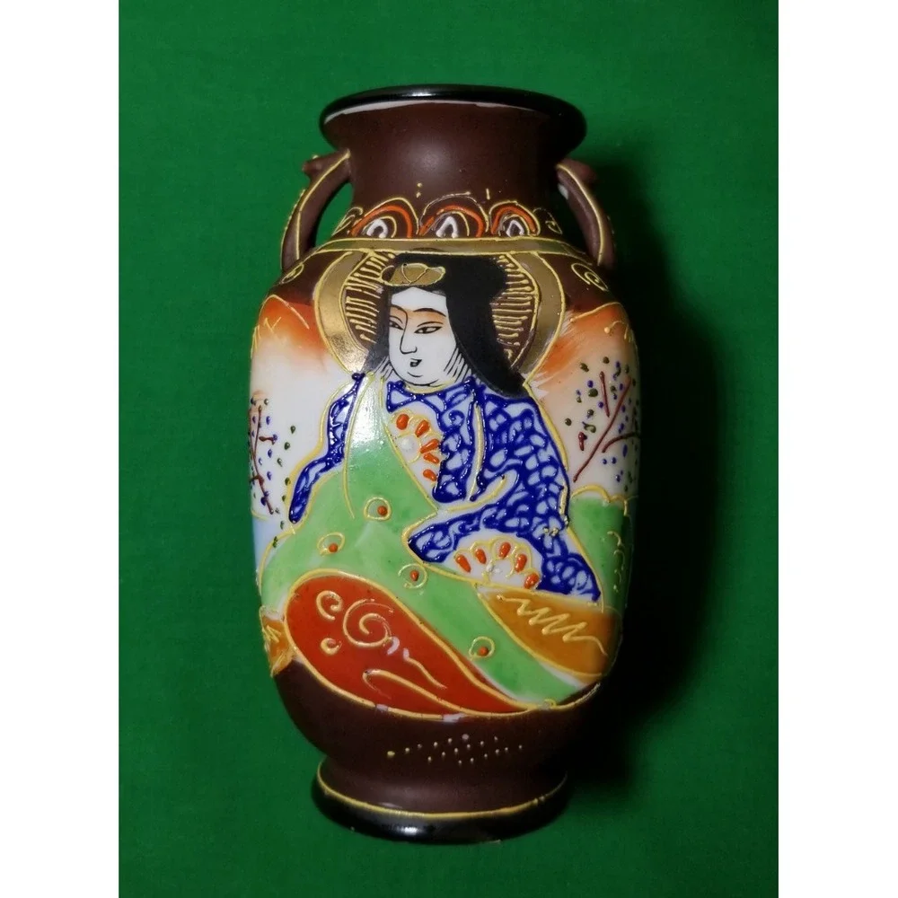 Satsuma Moriage Ware Vase Featuring The Empress Hand Painted Vintage Japanese